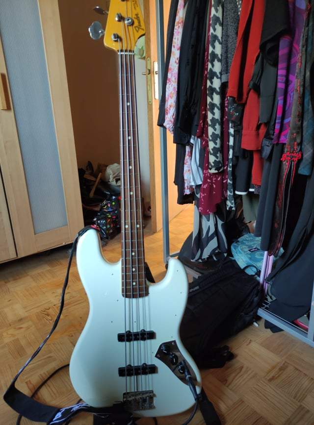 BASS1.jpg