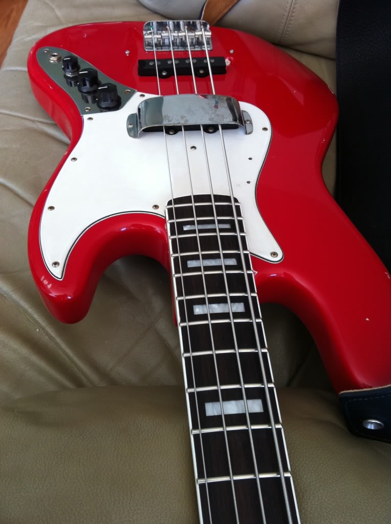 Bass10.jpg
