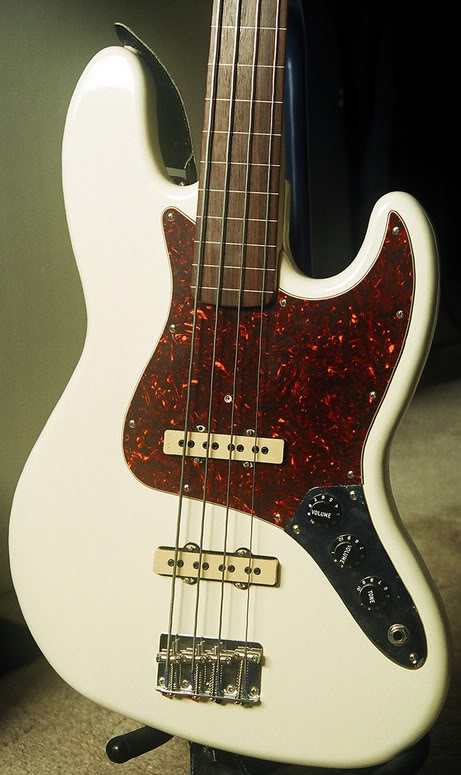 bass1sm.jpg