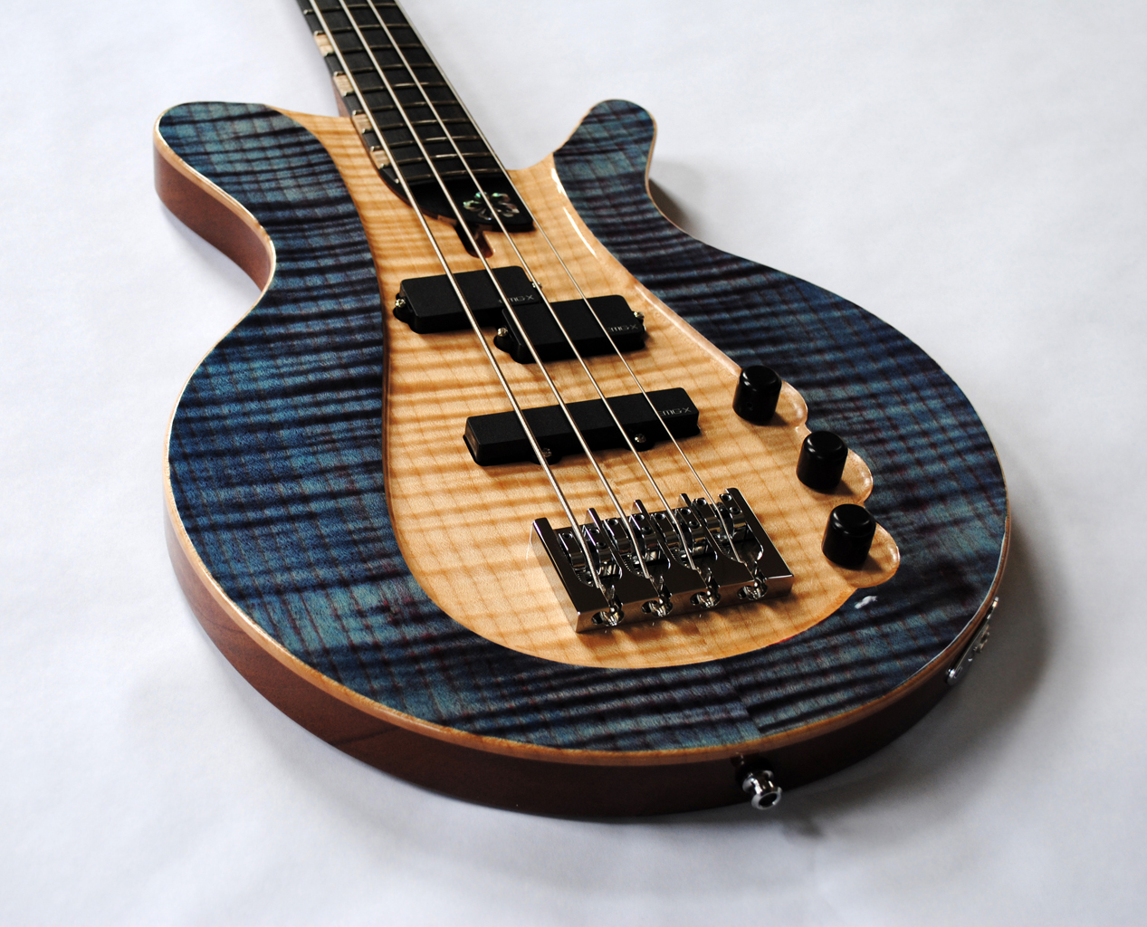 Bass2.jpg