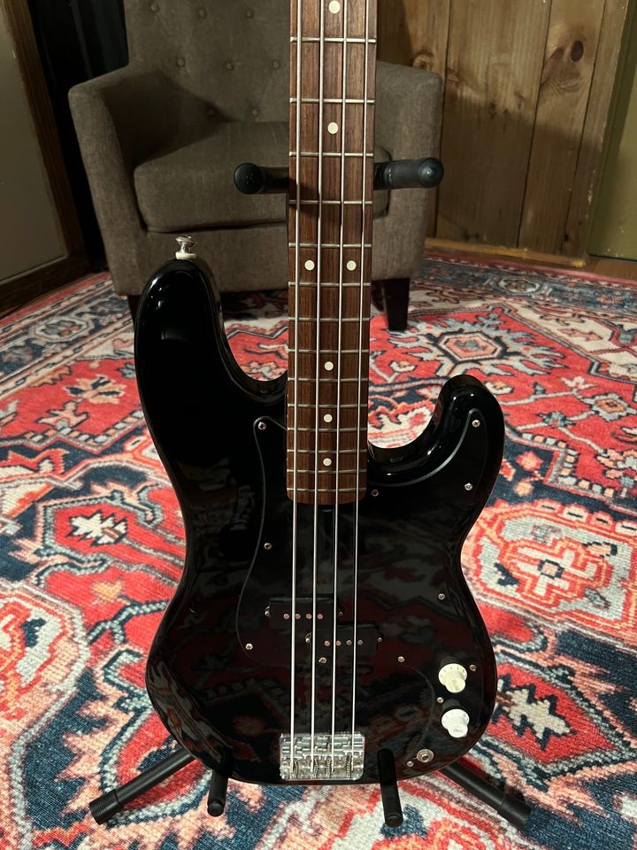 Bass4.jpg