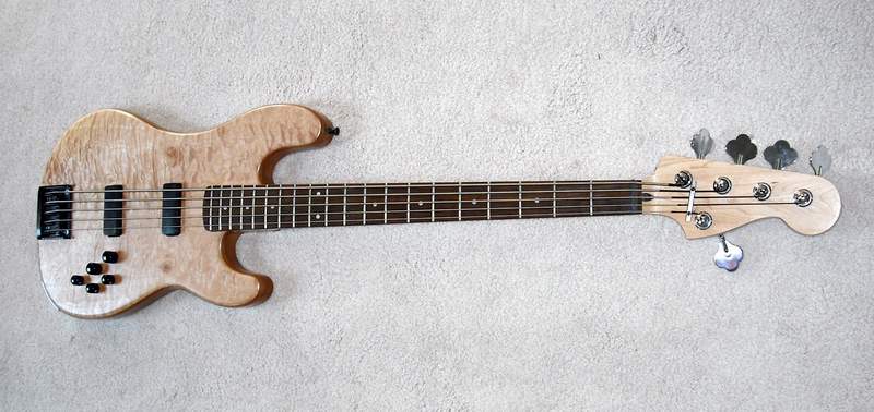 Bass5-0077.jpg
