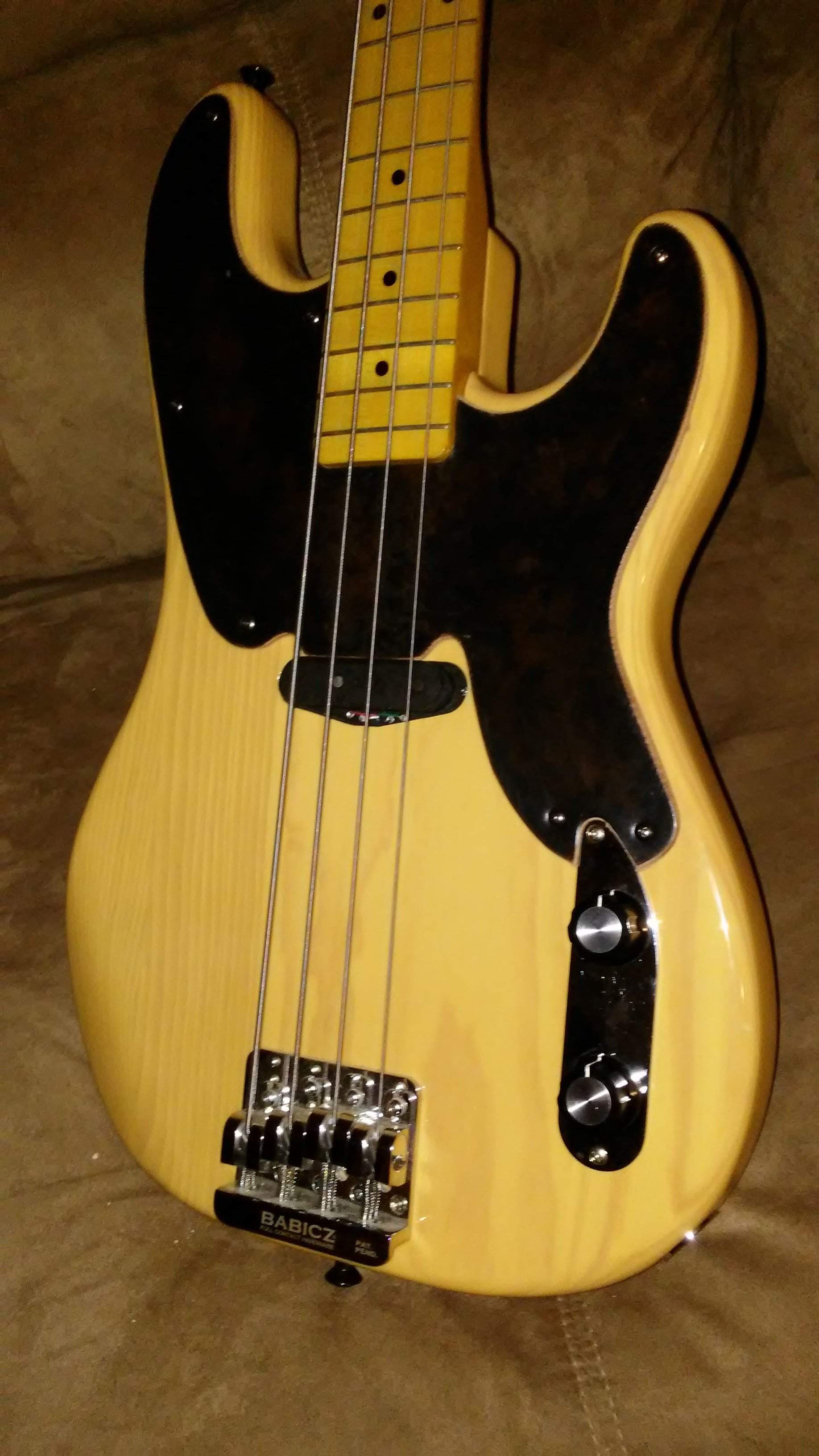 Bass6.jpg