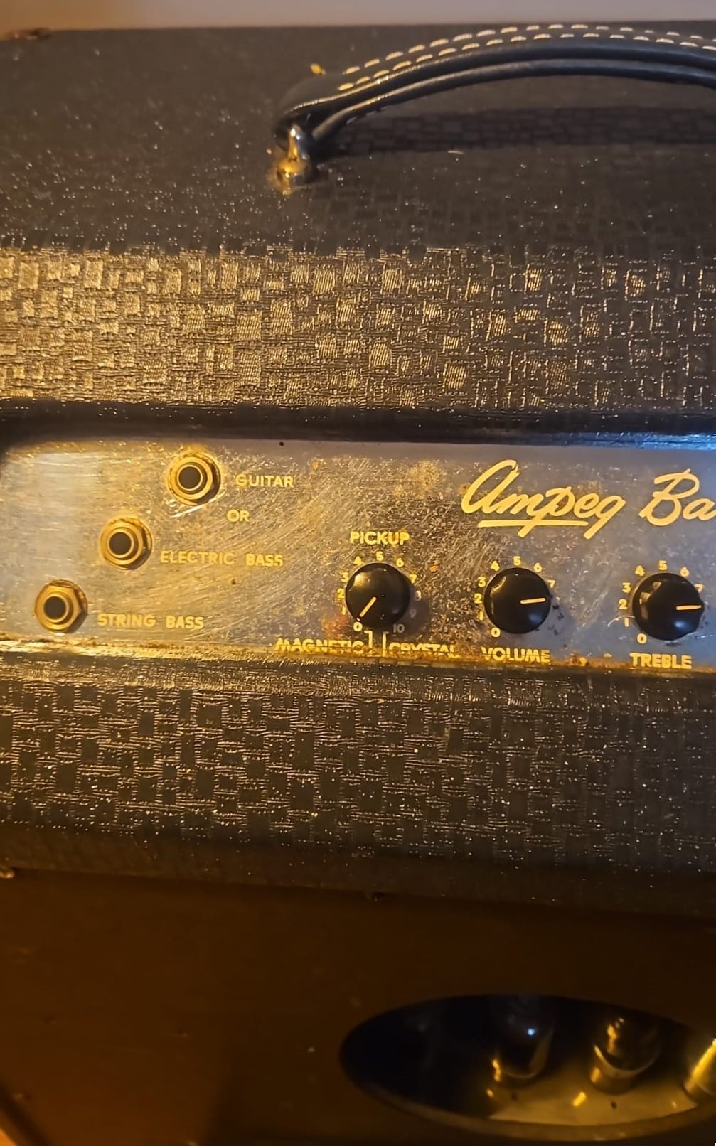 bassamp panel l side.jpg