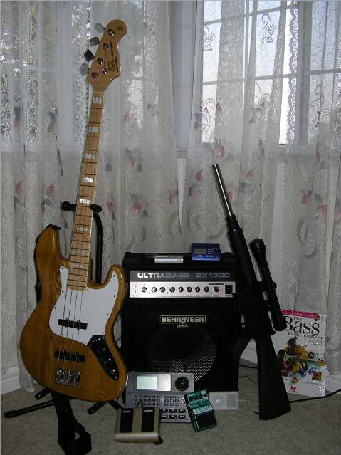 bassAR640.jpg