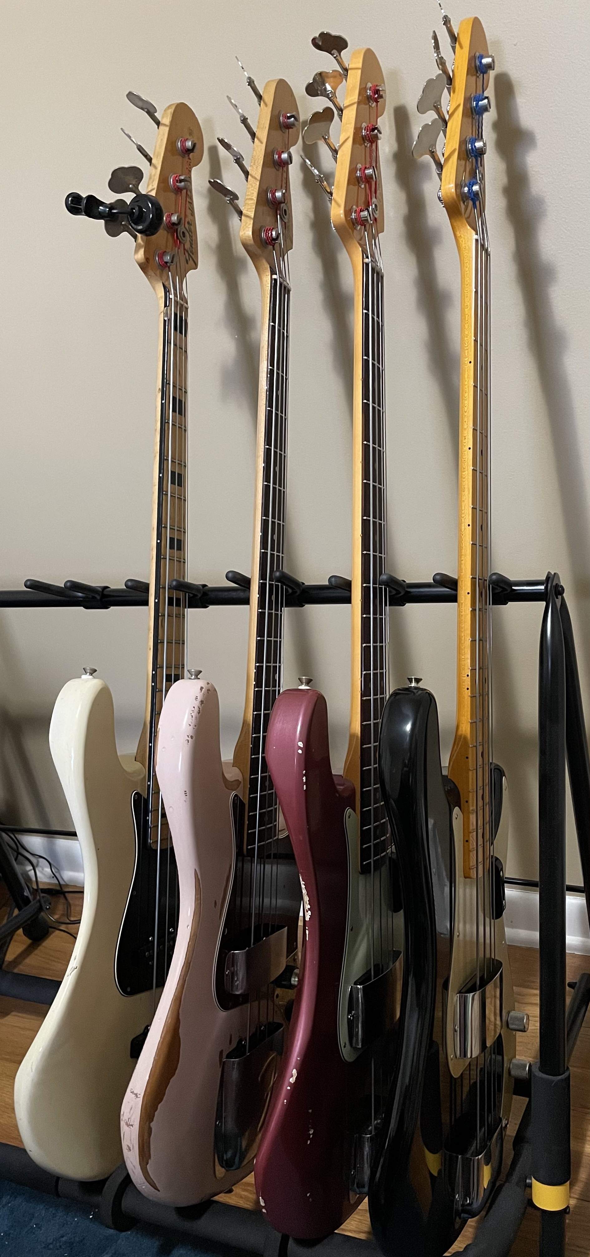 basses 2021.jpg