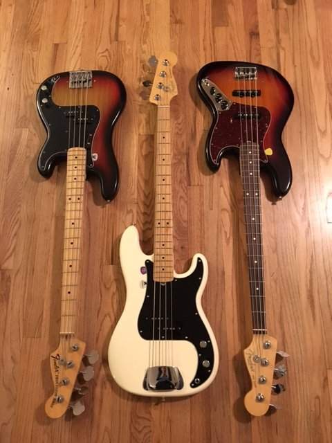 Basses.JPG
