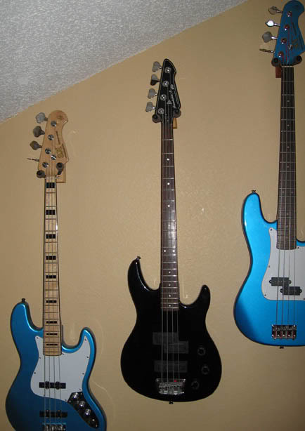 Basses.jpg