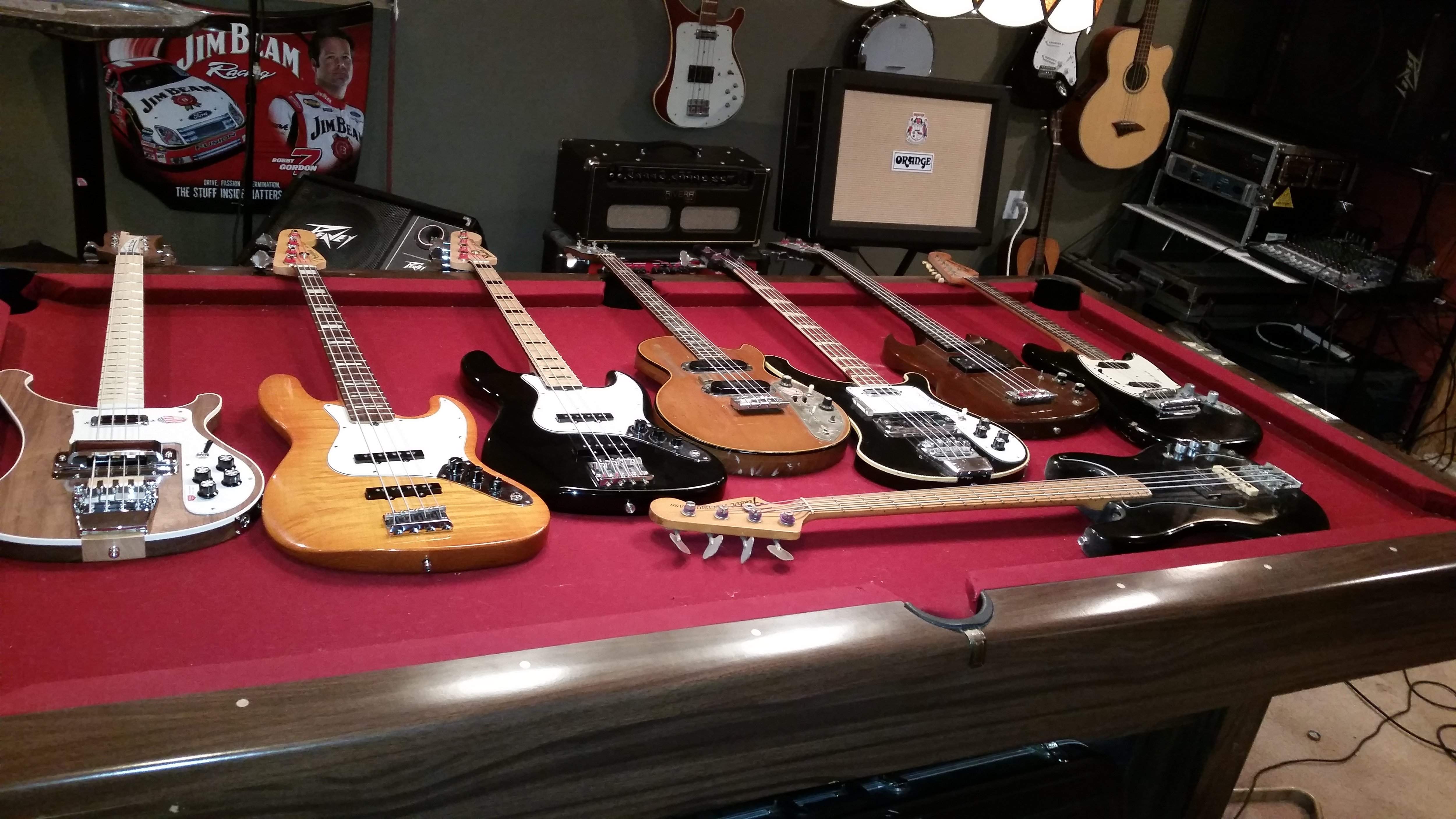 basses.jpg