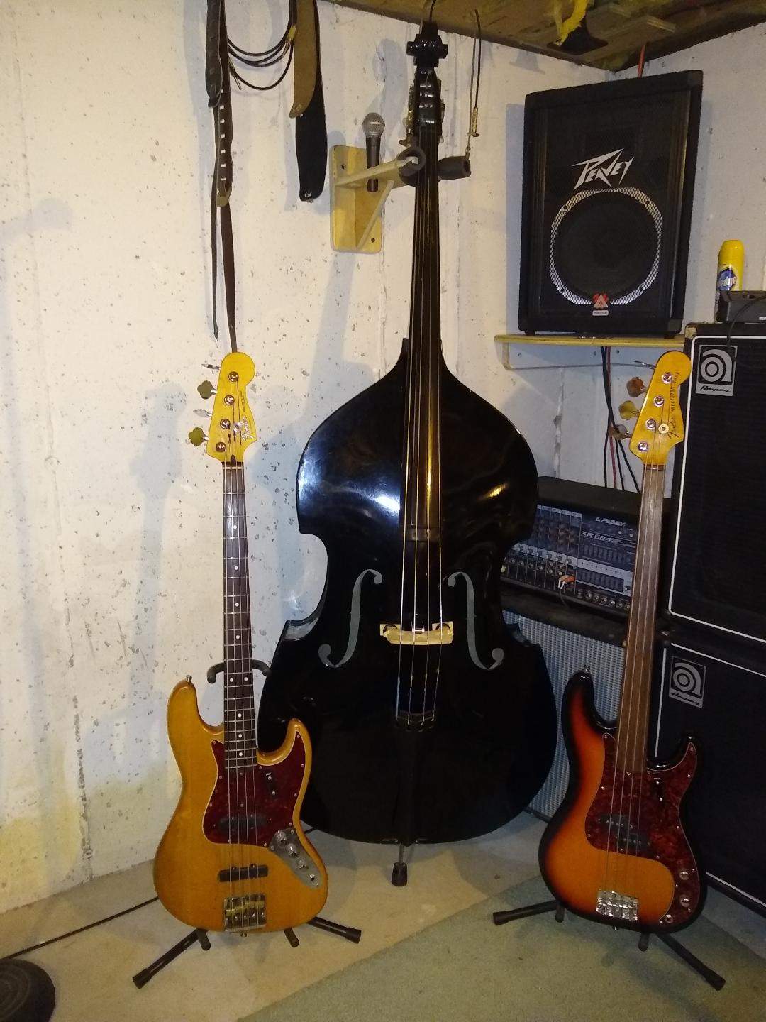 basses.jpg