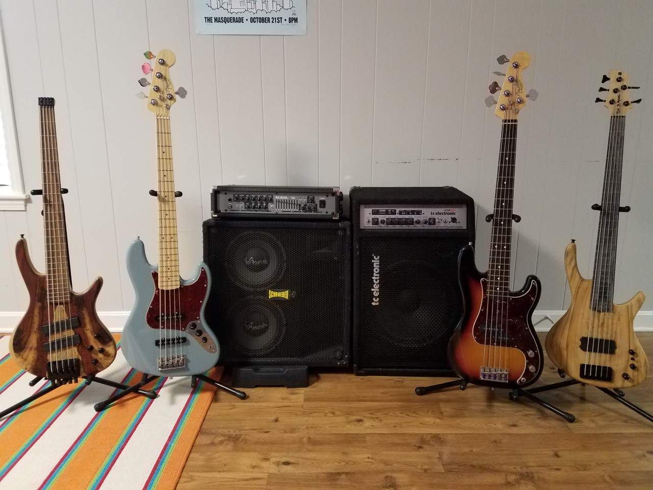 basses.jpg