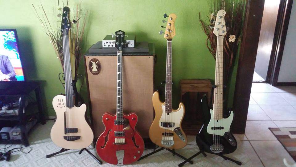 basses.jpg