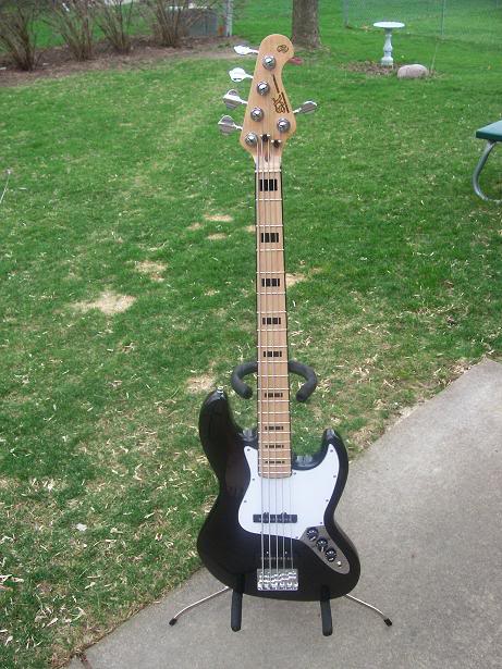 Basses005.jpg