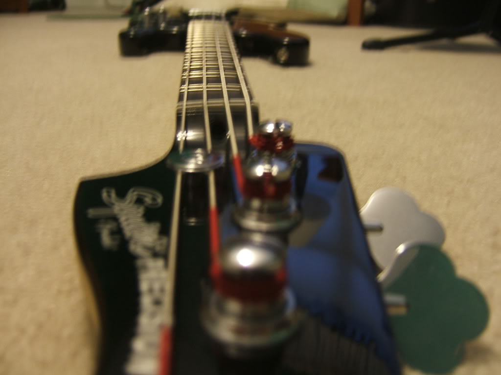 Basses006.jpg