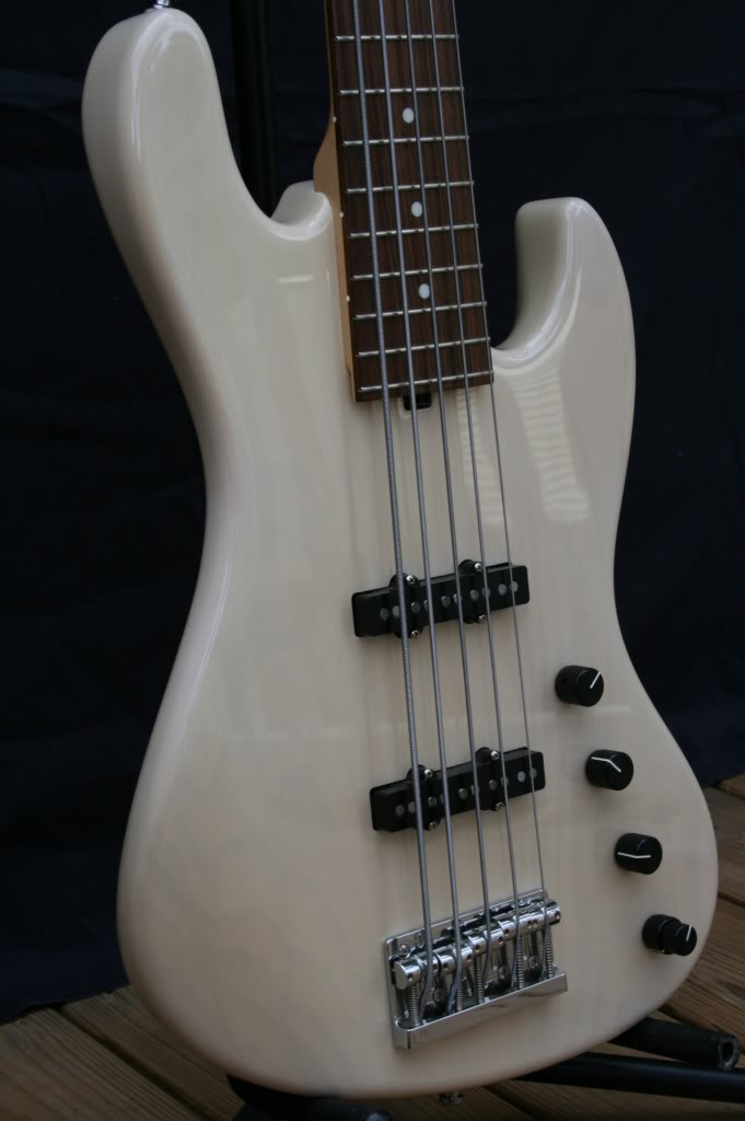 basses011.jpg