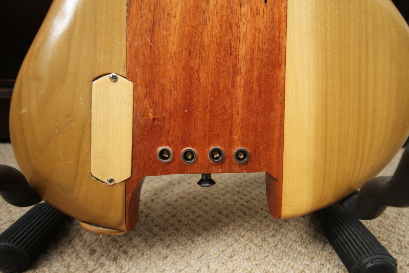 basses076.jpg