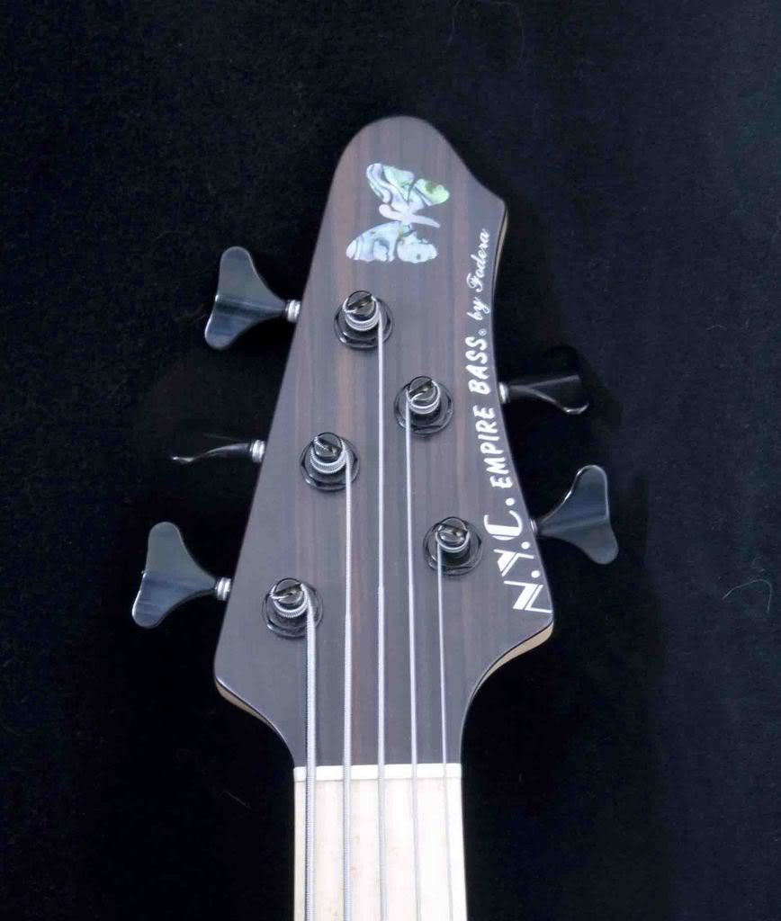 basses1692_1.jpg
