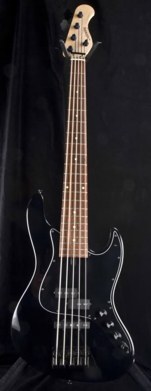 basses789.jpg