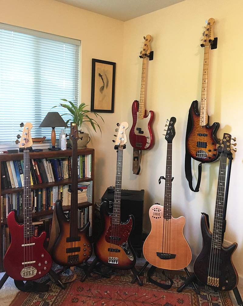 Basses_All_small.jpg