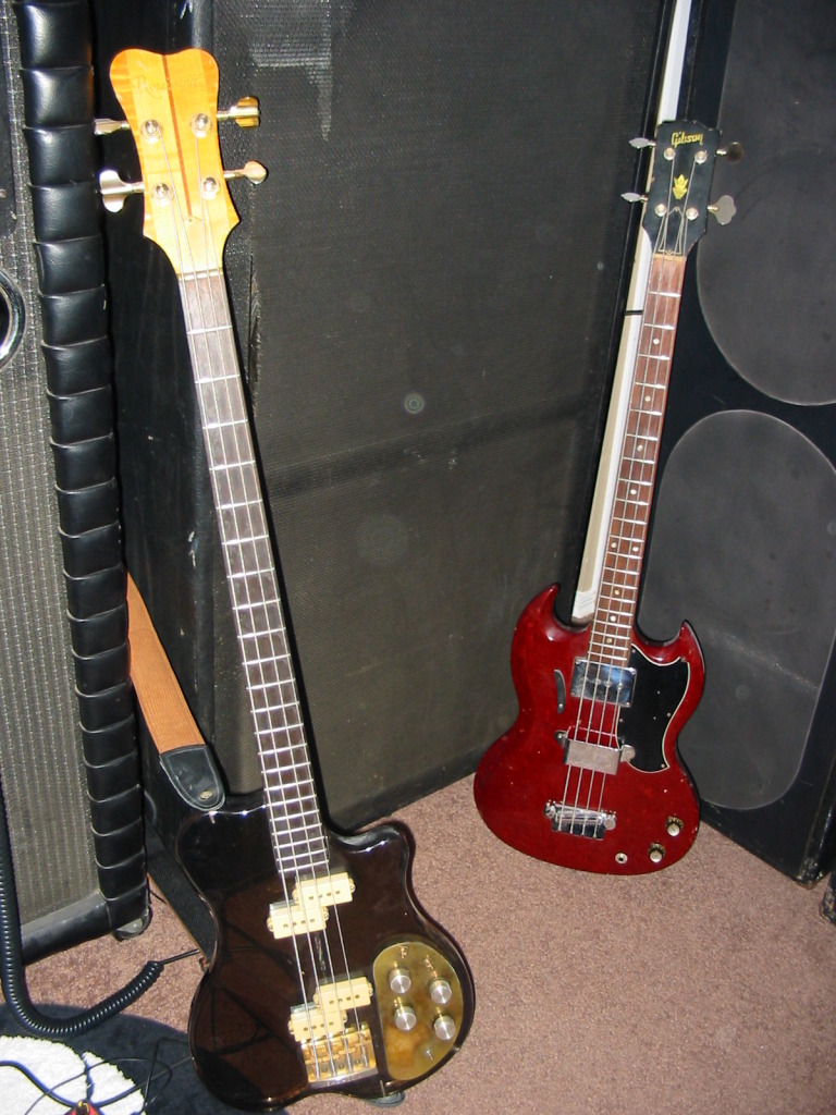basses_zpsab035f95.jpg