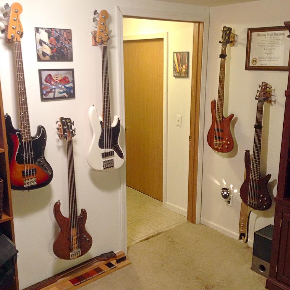 basses_zpsxok9dnja.jpg