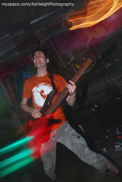 bassface04.jpg