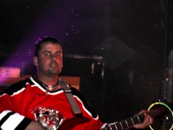 bassface1.jpg