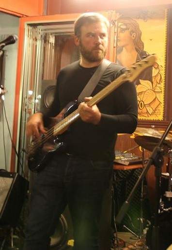 bassface2.jpg