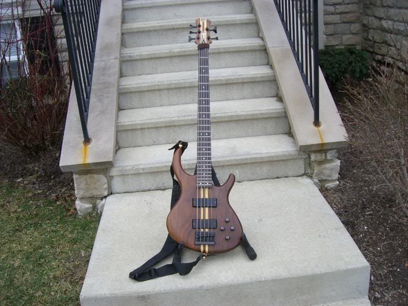 bassfolder021.jpg