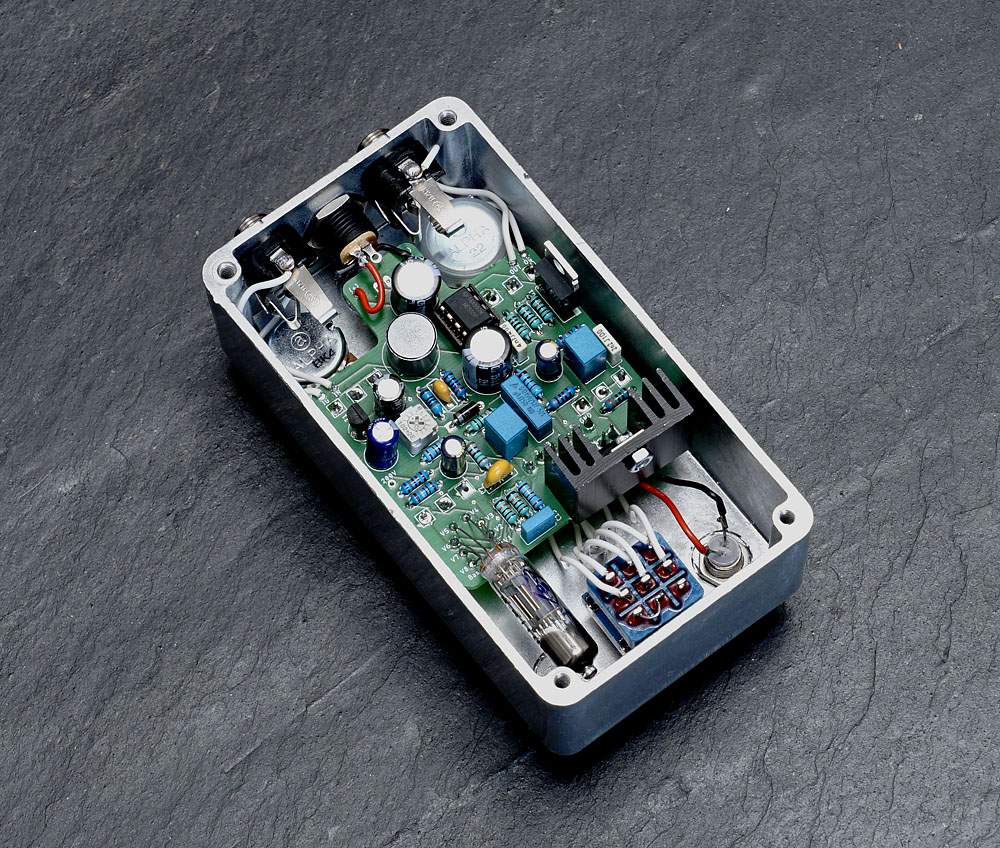 bassman_pre_open.jpg