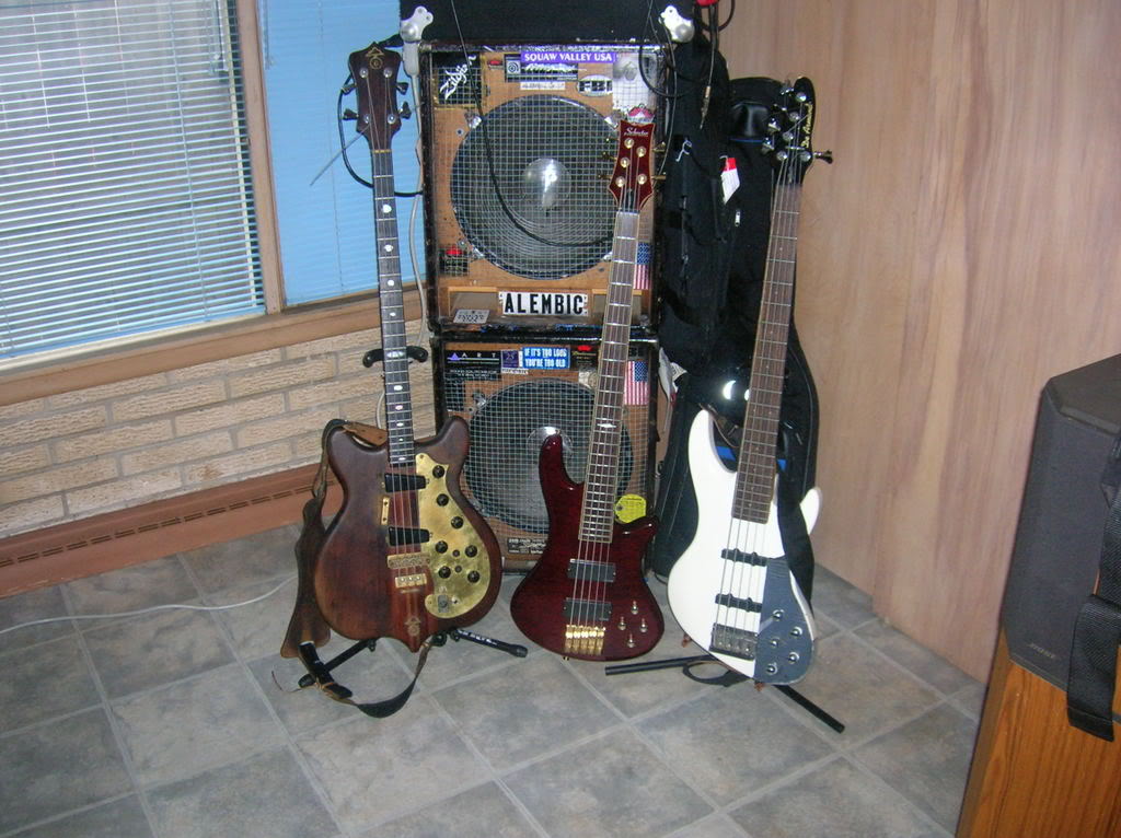 Basspic014.jpg
