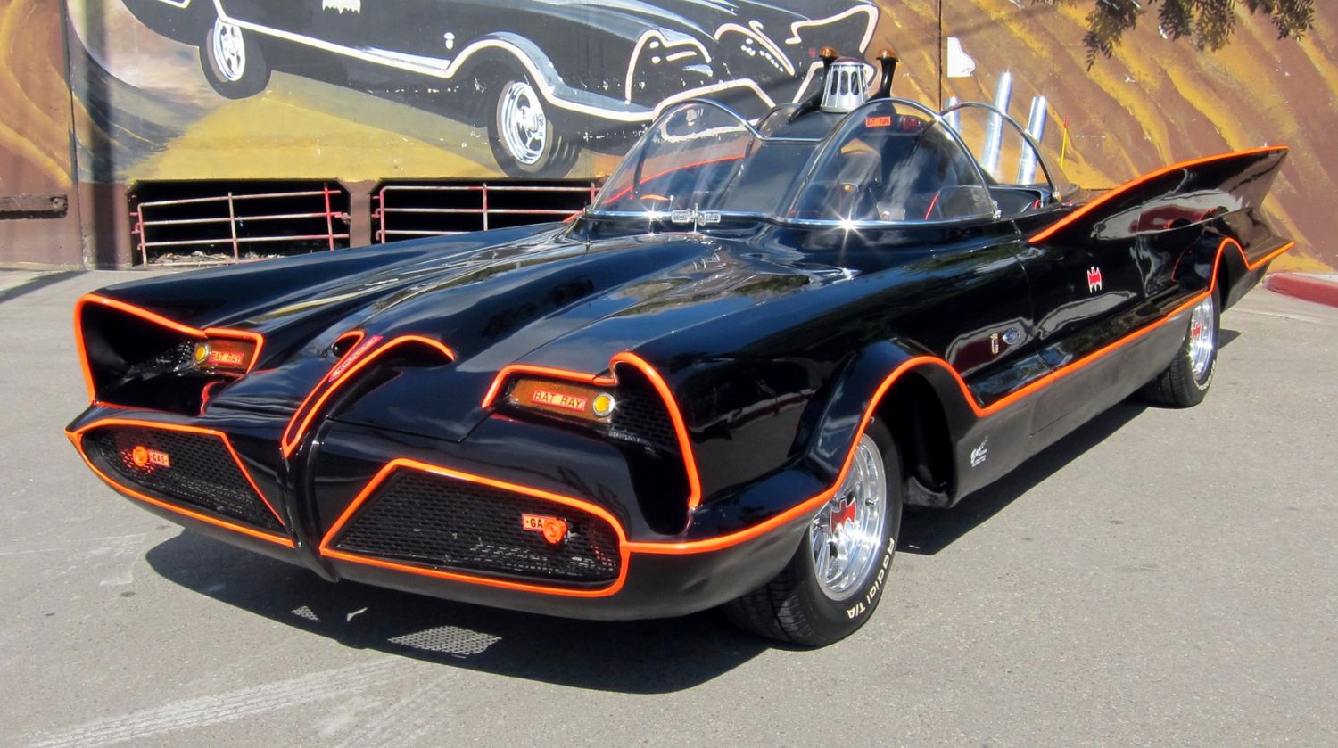 Batmobile_01_1500.jpg