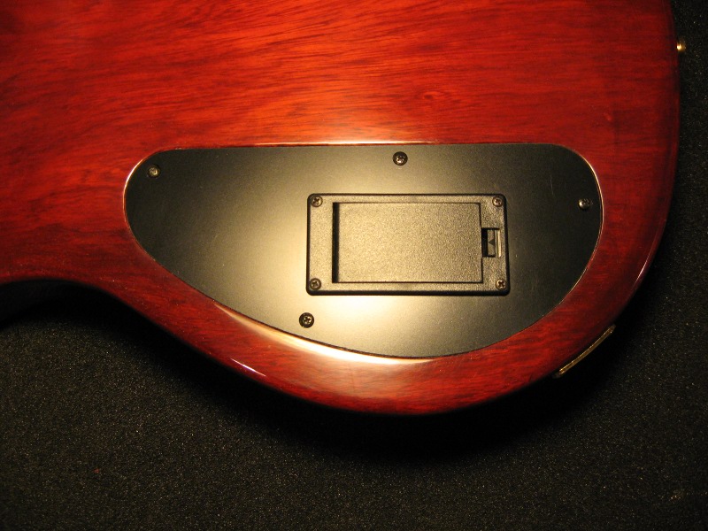 BatteryBoxOnCover.jpg
