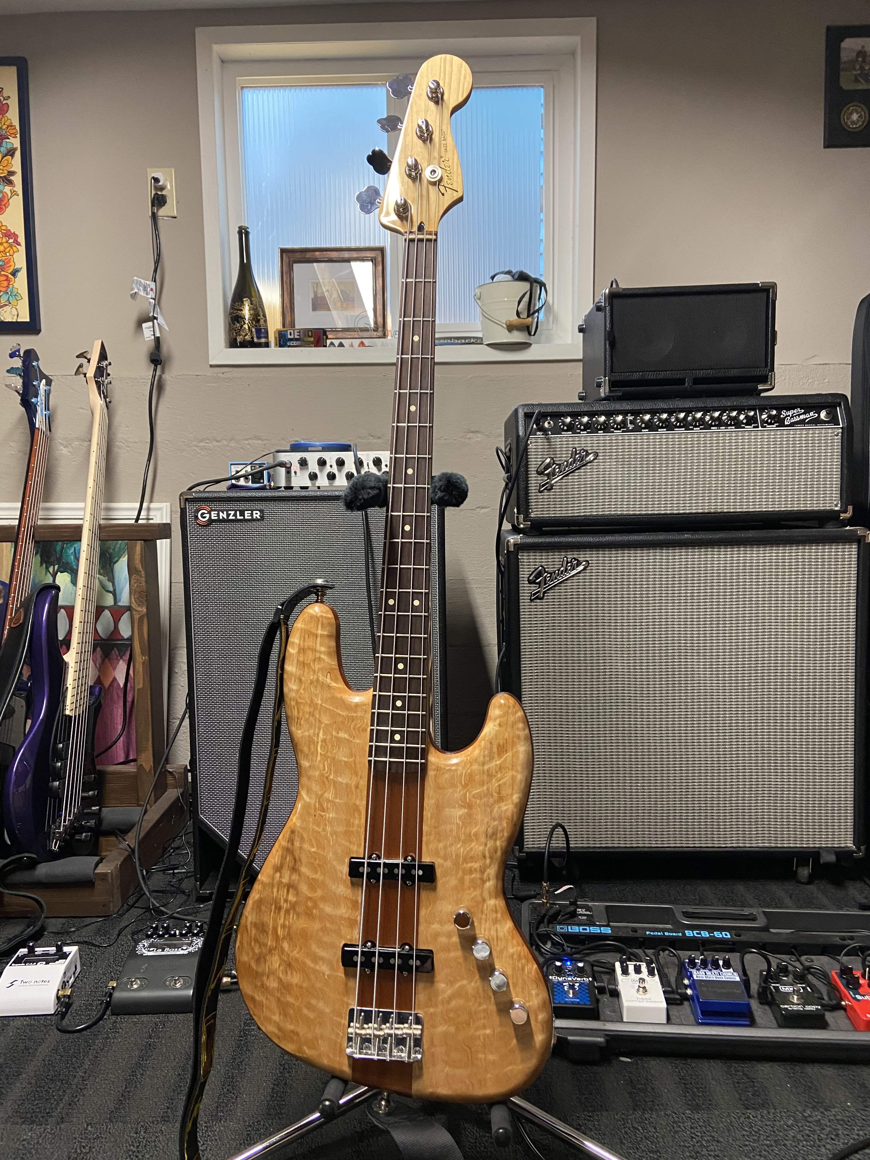 Berit's Jazz Bass.jpg