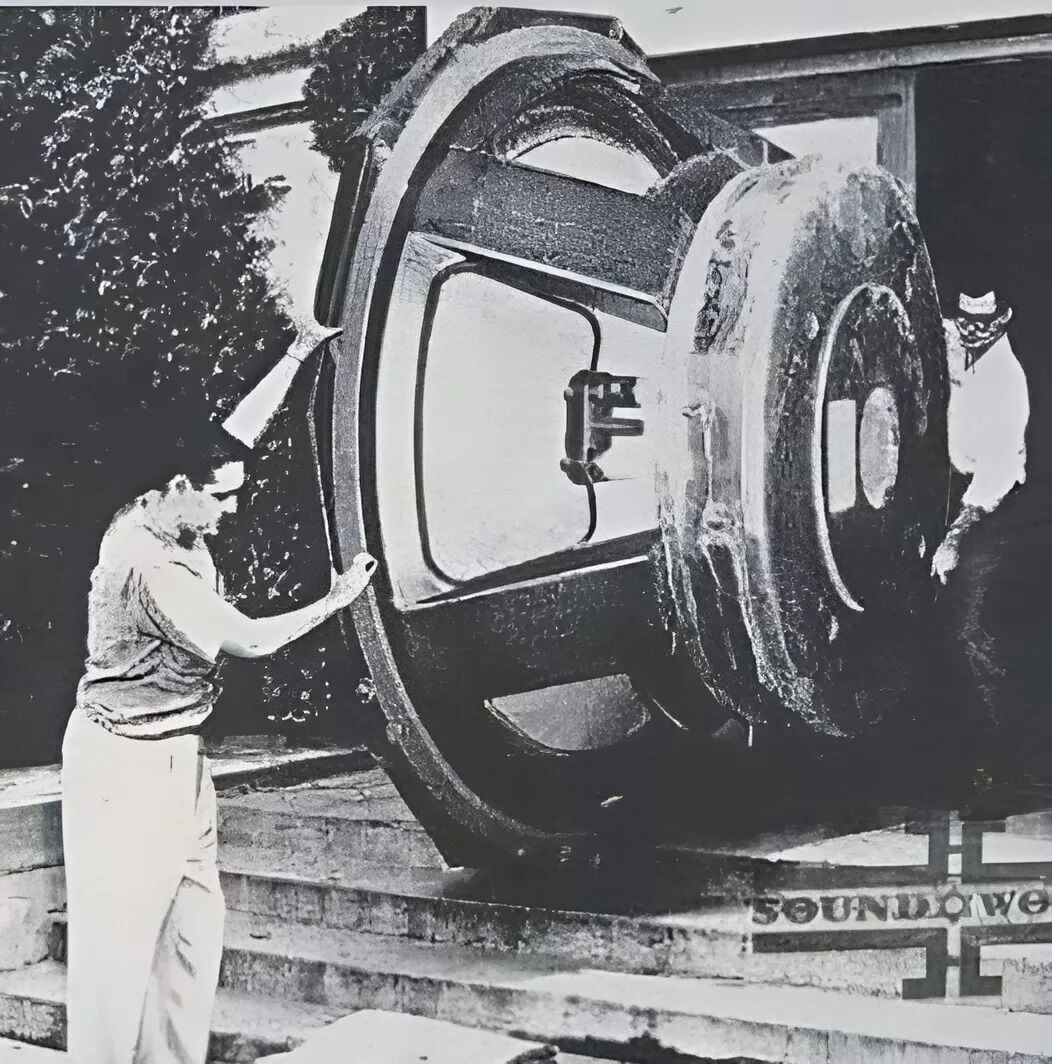 big-speaker.jpg