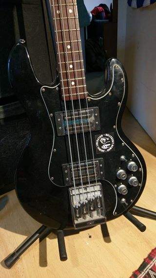 Black RW T40.jpg