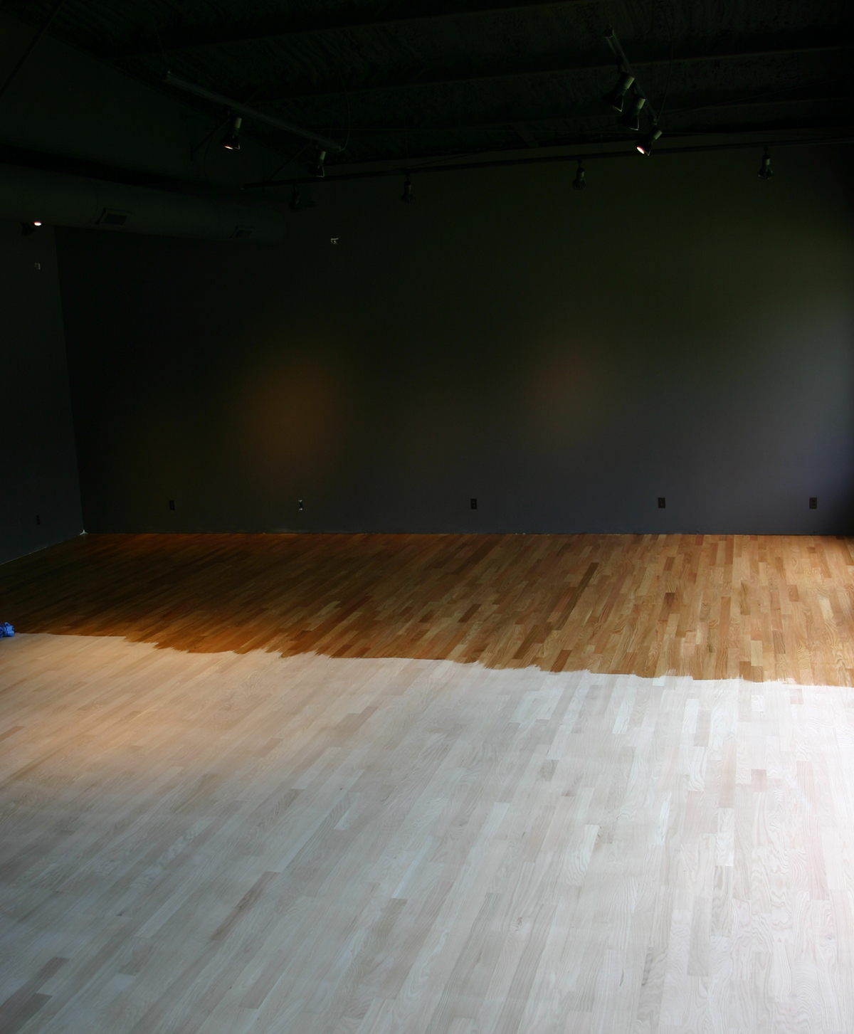 BLDG-FLOOR-FINISH-STARTED-LG.jpg