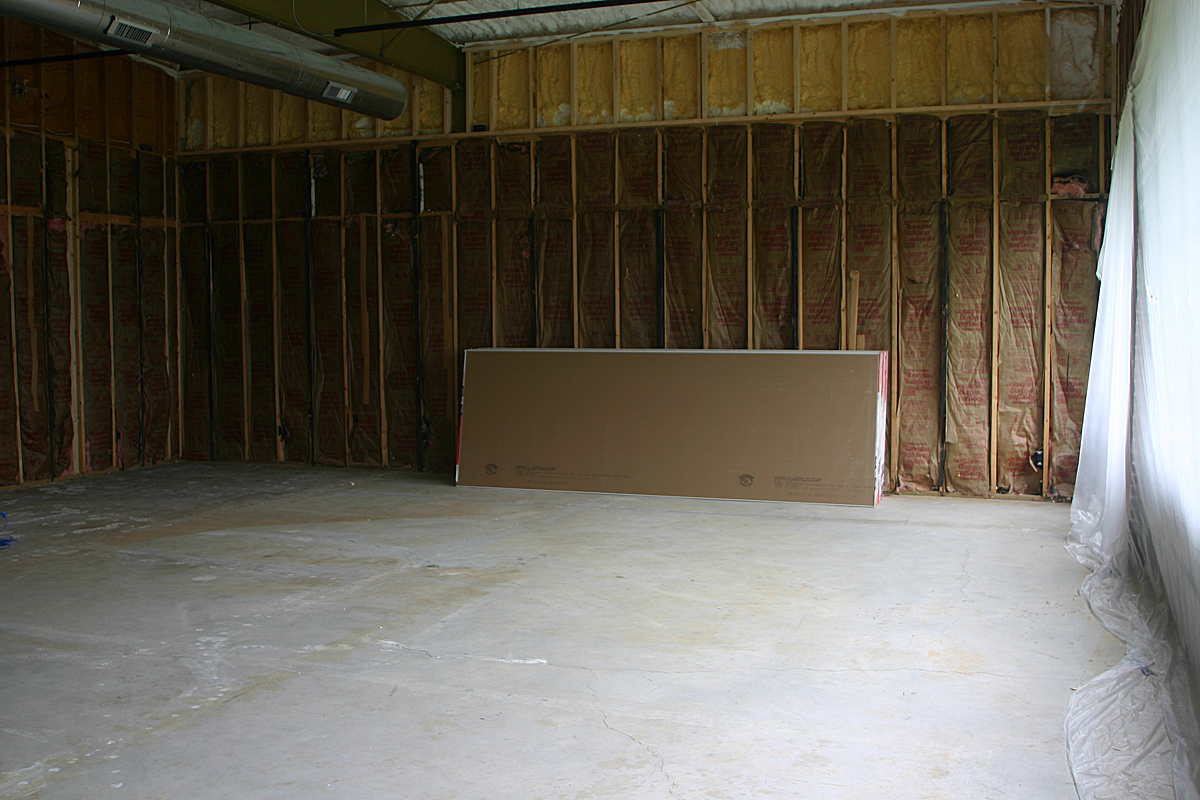 BLDG-RAW-DRYWALL2-LG.jpg