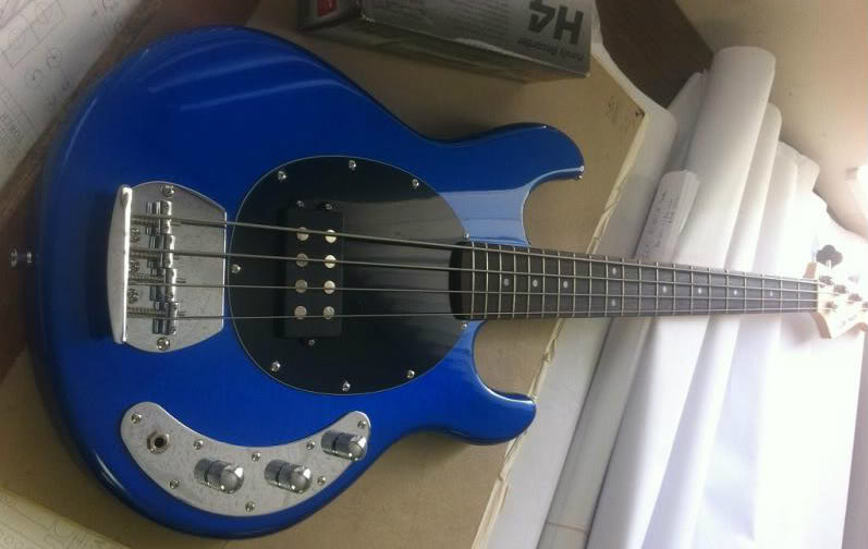 BlueMMclone02Fxd.jpg