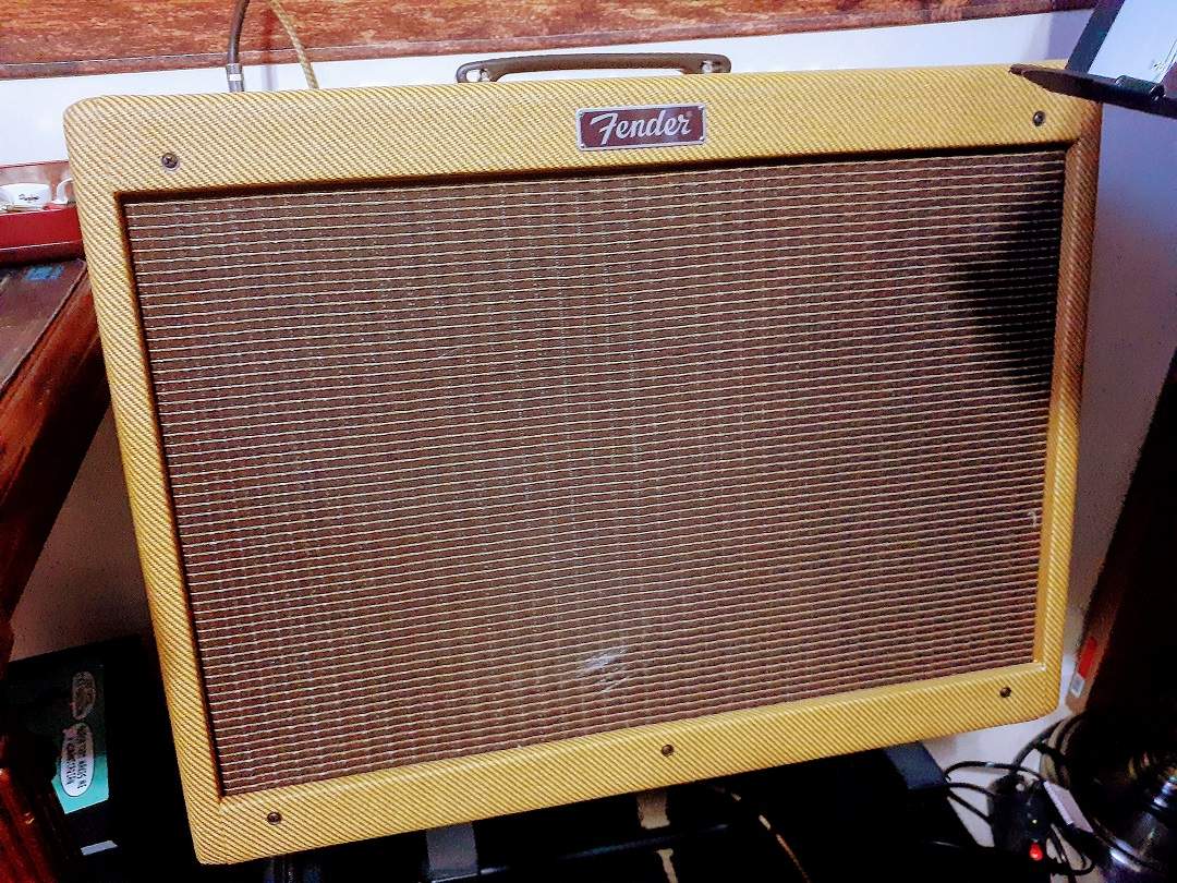 BluesDeluxeRI_01a.jpg