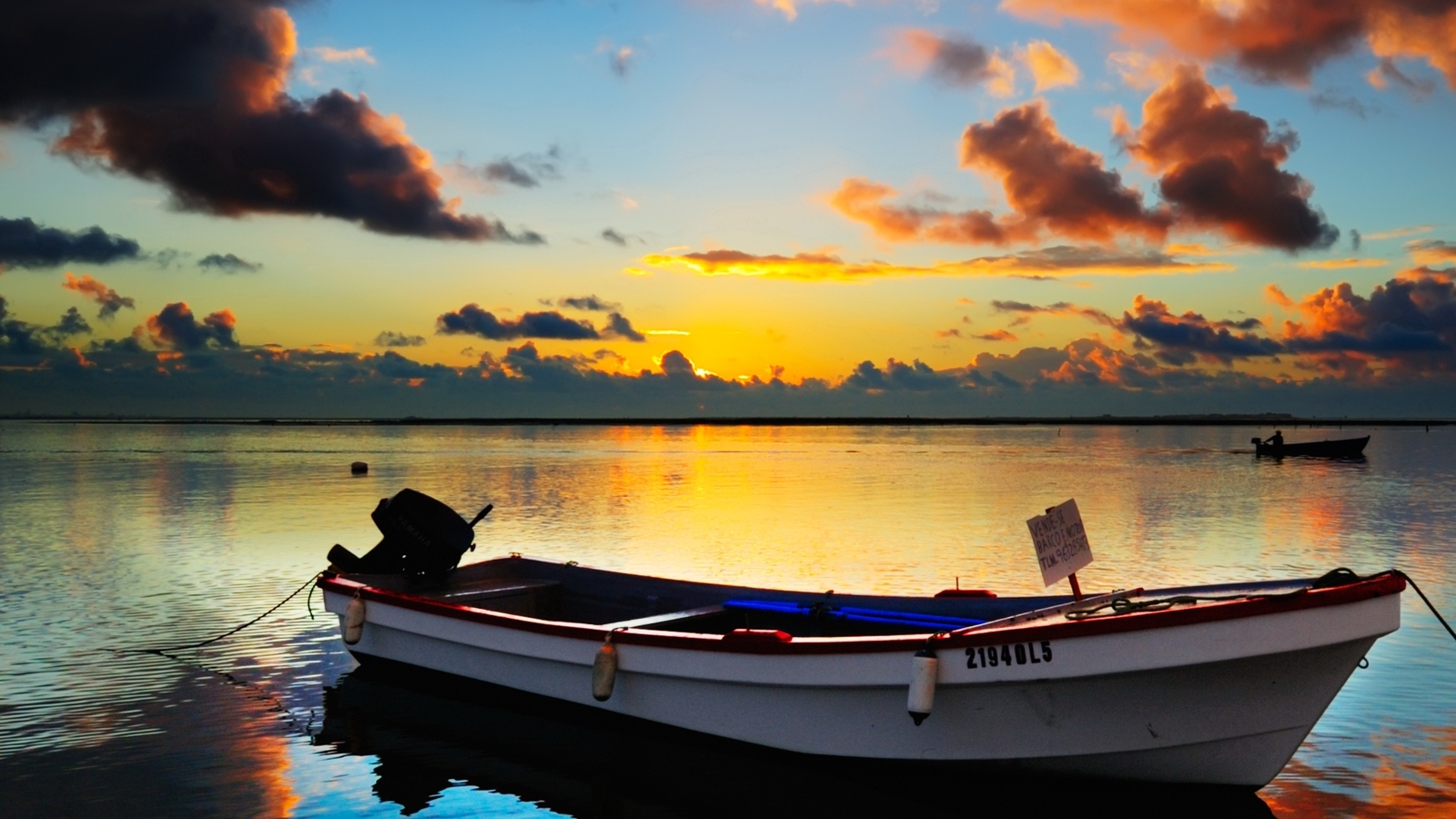 Boat1.jpg