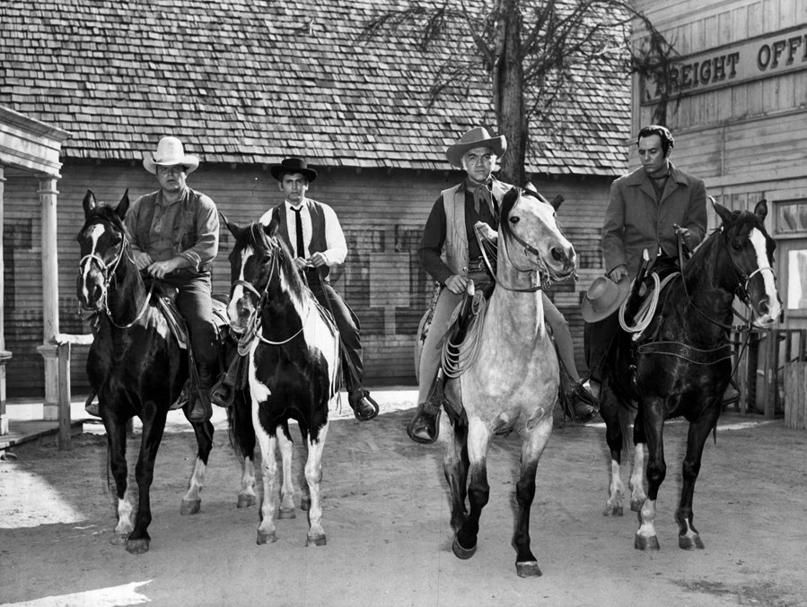 Bonanza_main_cast_1959.jpg