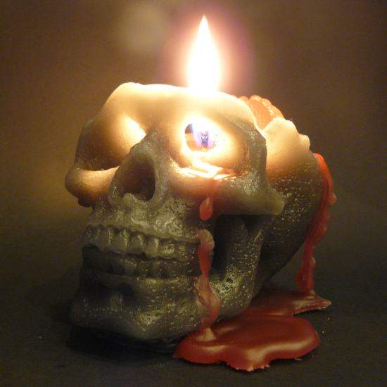 Brainy_Skull_Candle_Prototype01.jpg