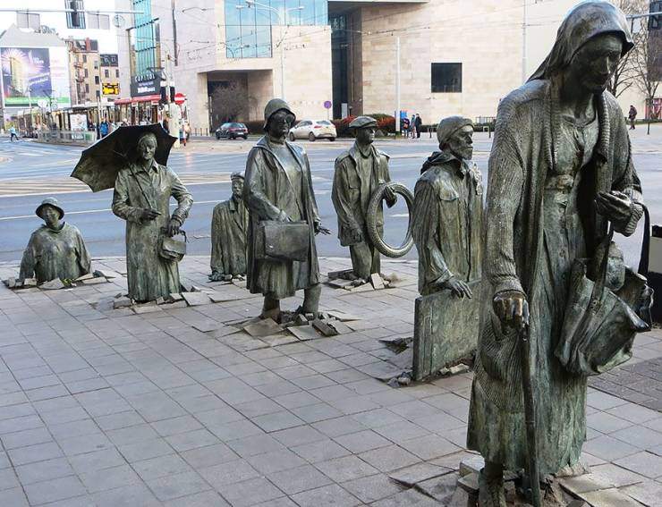 breaking statues.jpg