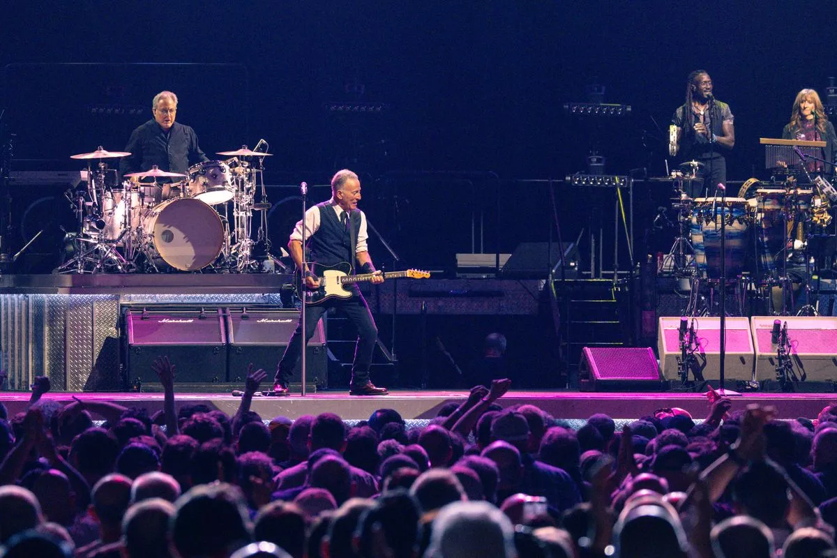Bruce2.webp