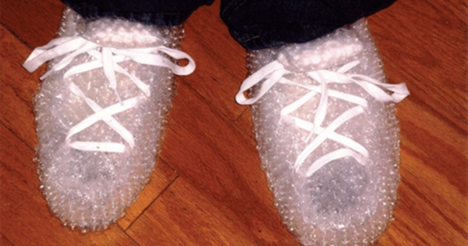 BuubleWrapShoes.png