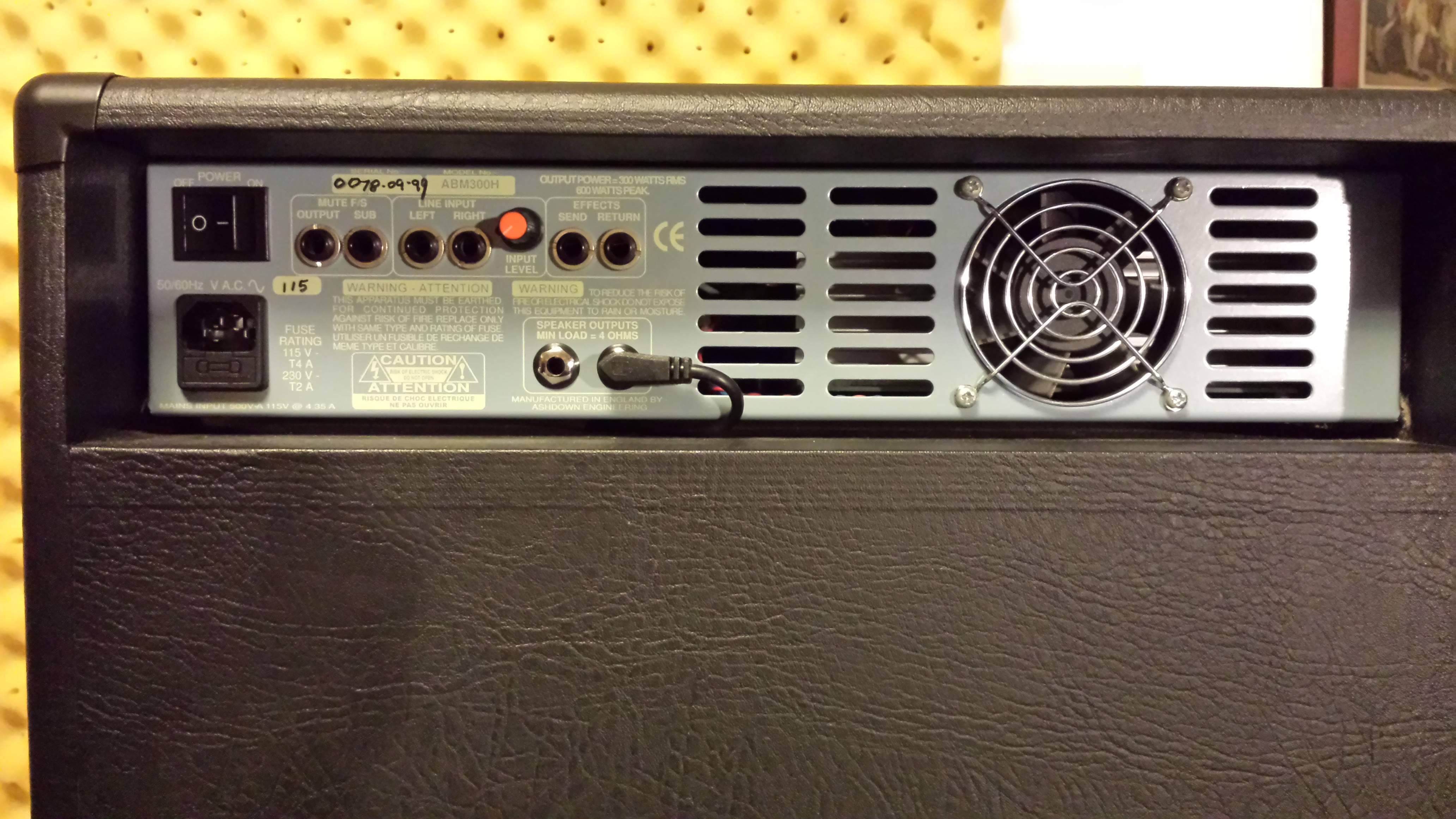 C110-300 Backpanel.jpg