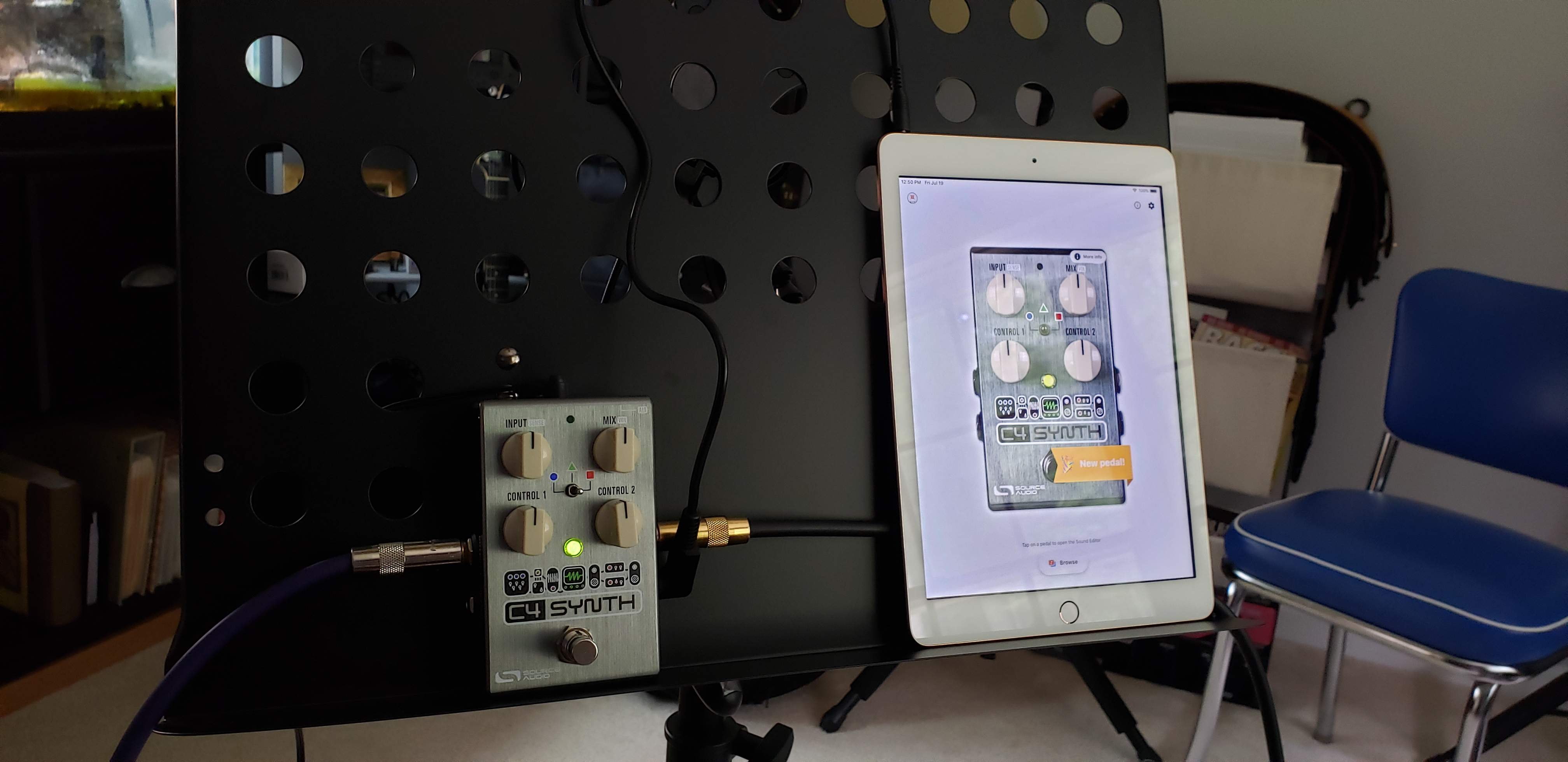 C4 and iPad 2.jpg