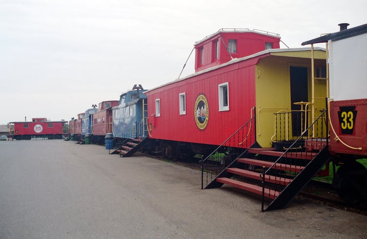 caboose motel.jpg