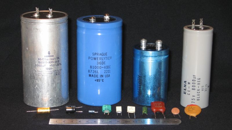 Capacitors.jpg